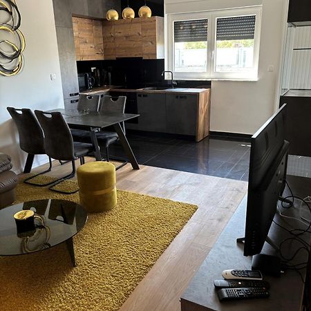 City East Apartment Zagreb With Private Parking Dış mekan fotoğraf
