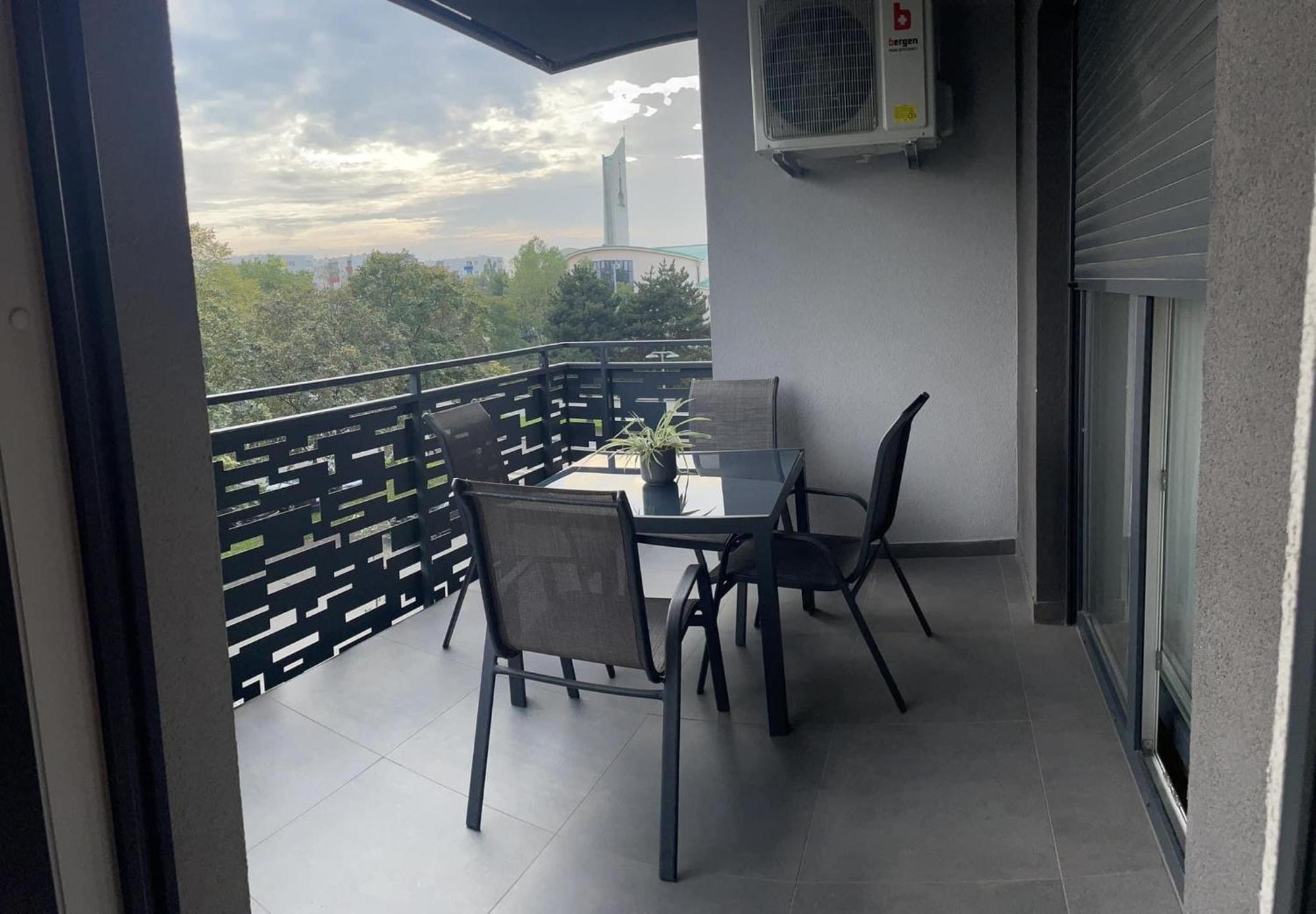 City East Apartment Zagreb With Private Parking Dış mekan fotoğraf